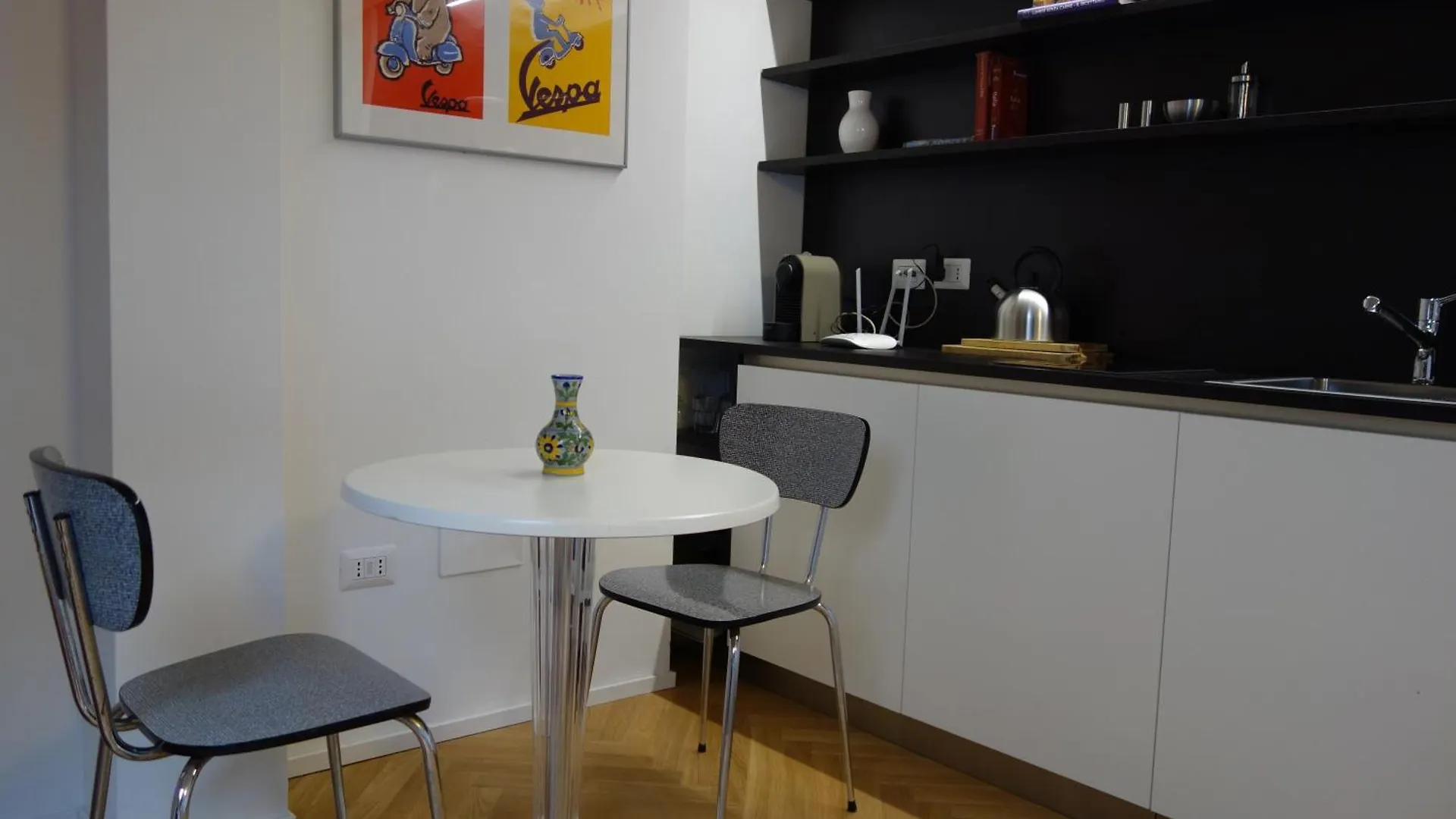 Apartment Charming Suite On The Roofs Of Navigli Milan