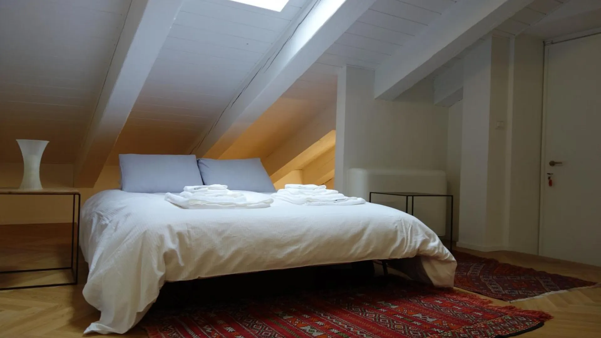 Charming Suite On The Roofs Of Navigli Milan Apartment