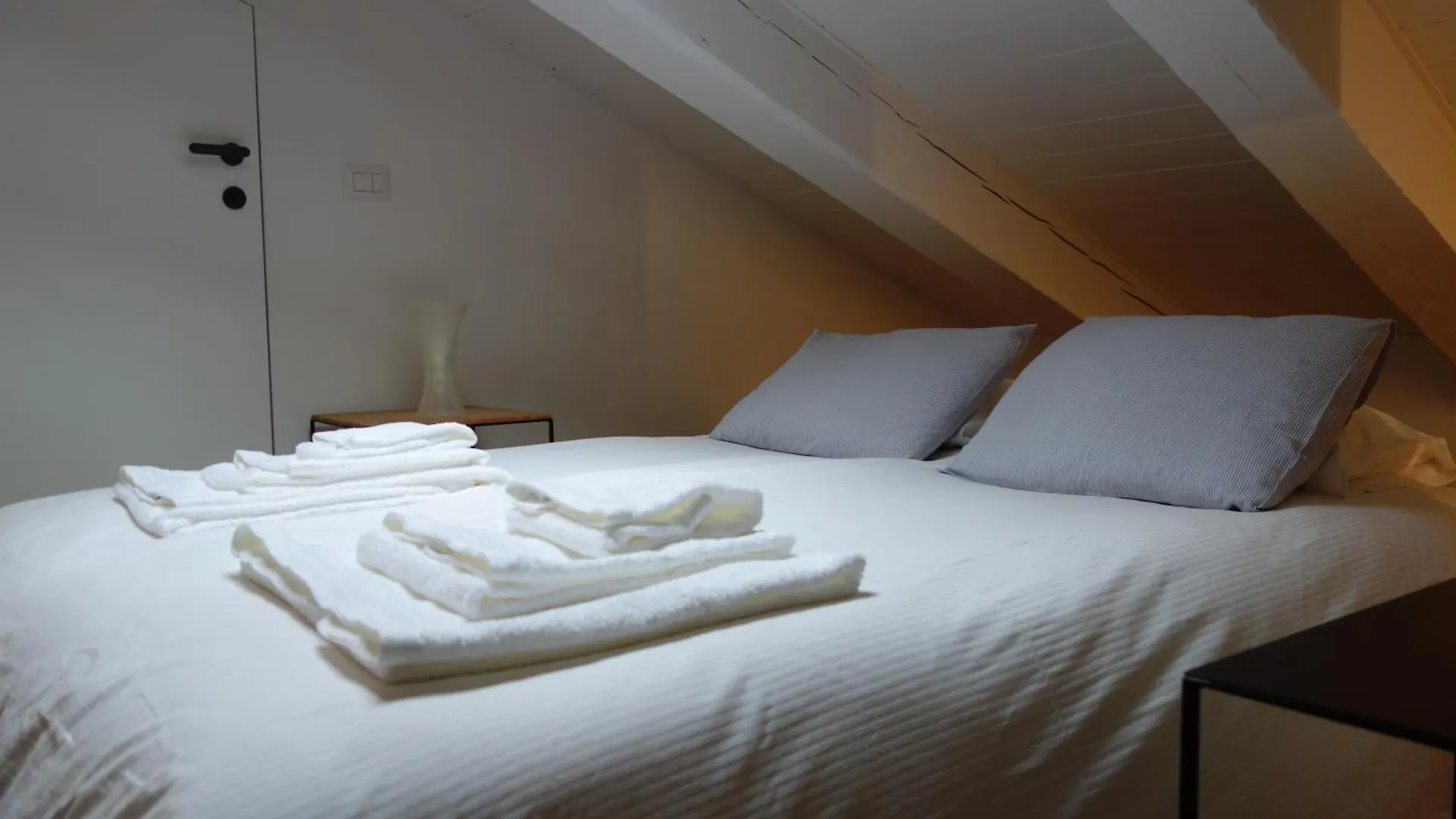 Apartment Charming Suite On The Roofs Of Navigli Milan Italy